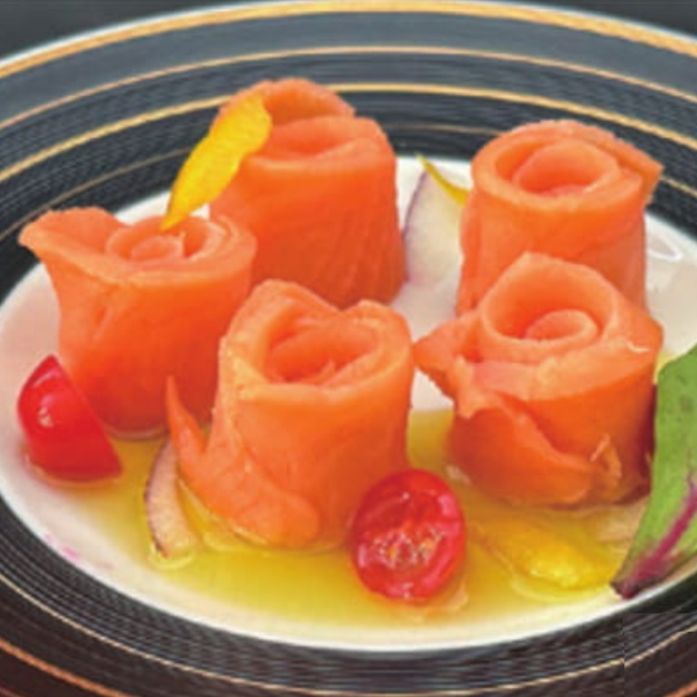 スモークサーモンローズ 15個 X1ボール サーモントラウト おせち オードブル 業務用食品