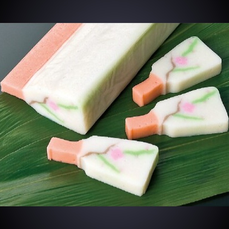 〈年末限定〉羽子板かまぼこ（オレンジ） 5本 1kg入 ｘ1袋 おせち料理の彩りに最適な蒲鉾