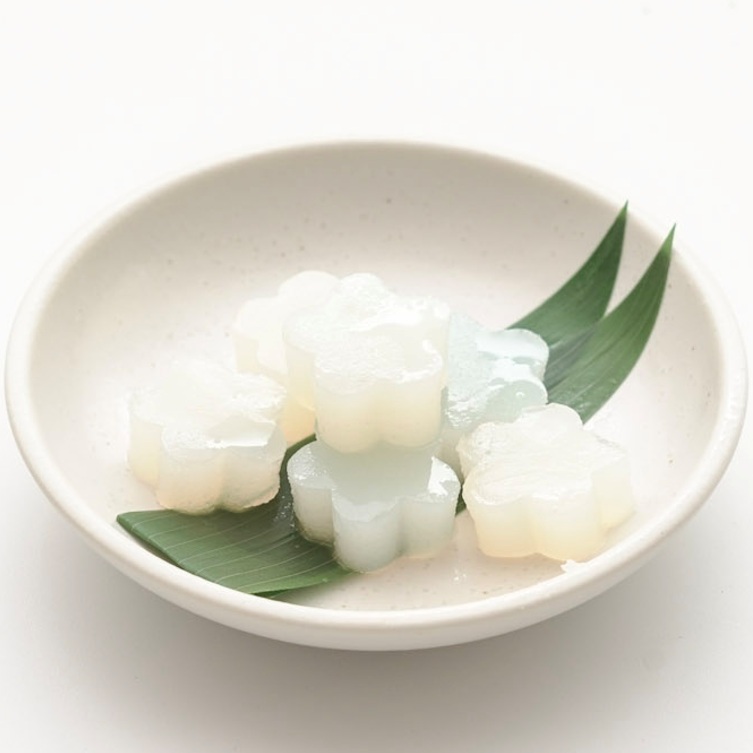 あしらい白梅 80個 X1パック【2パック以上でお願いします】お重で映える白い羊羹